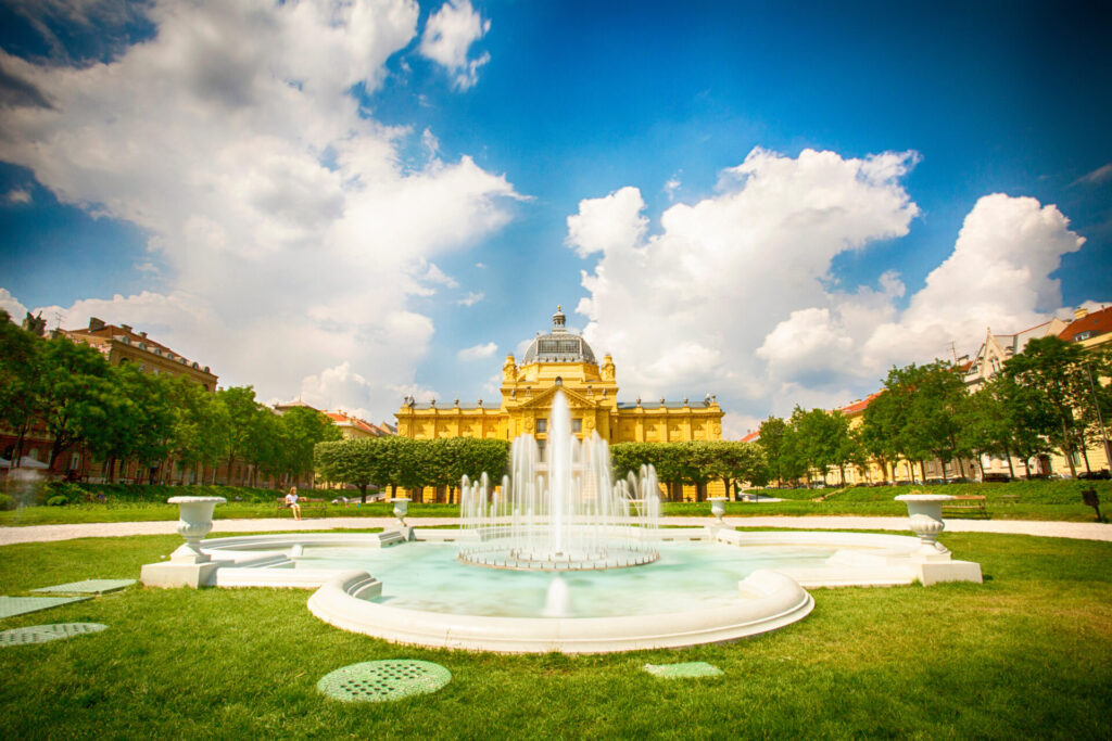 King Tomislav fountain and art pavilion in Zagreb, Croatia