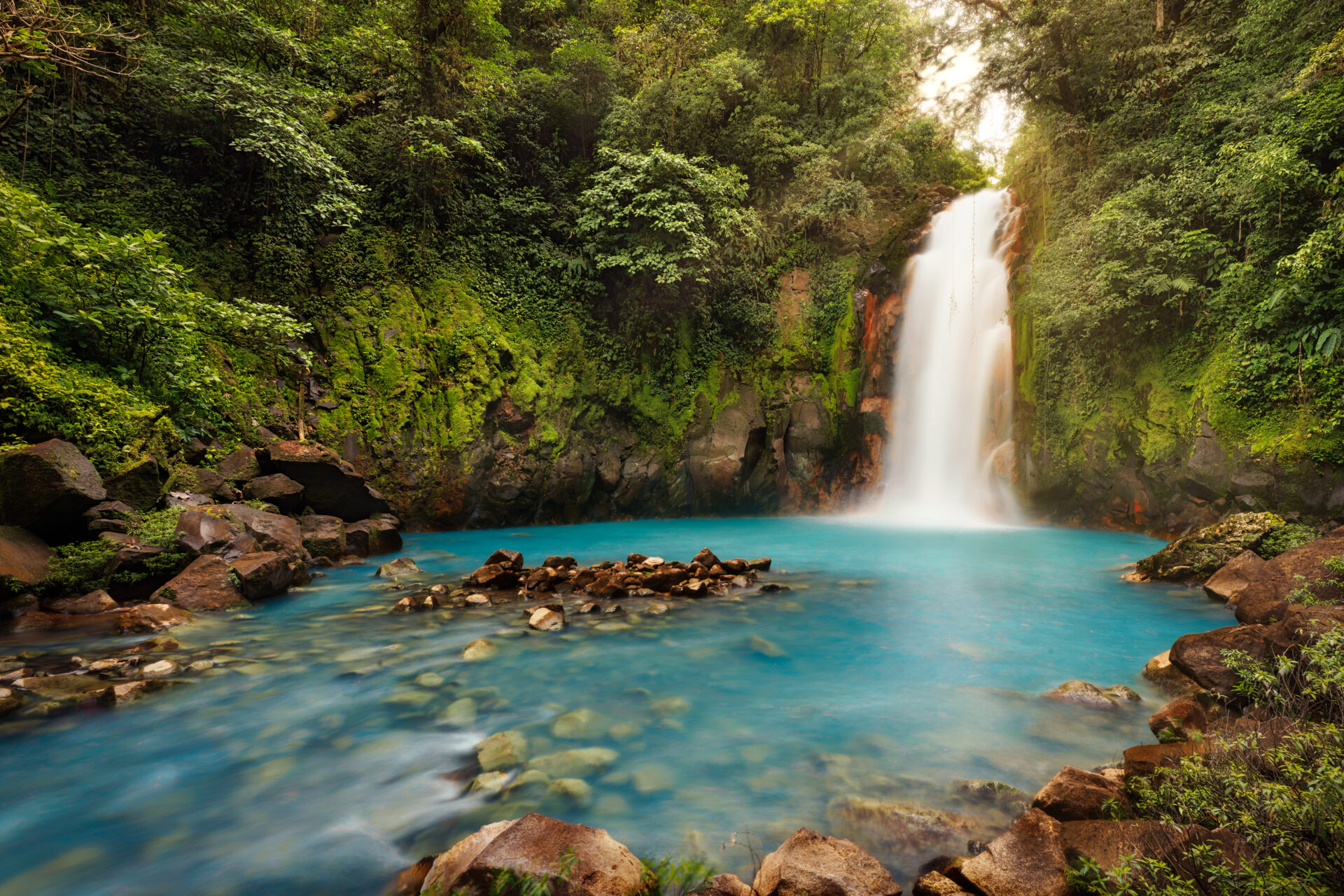 Why Hire a Travel Agent to Plan Your Costa Rica Vacation: Expert Tips & Benefits